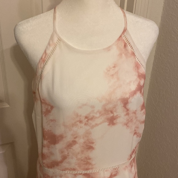 Halter Dress size L very pretty and flowing dress. Mauve and cream. - Picture 6 of 12